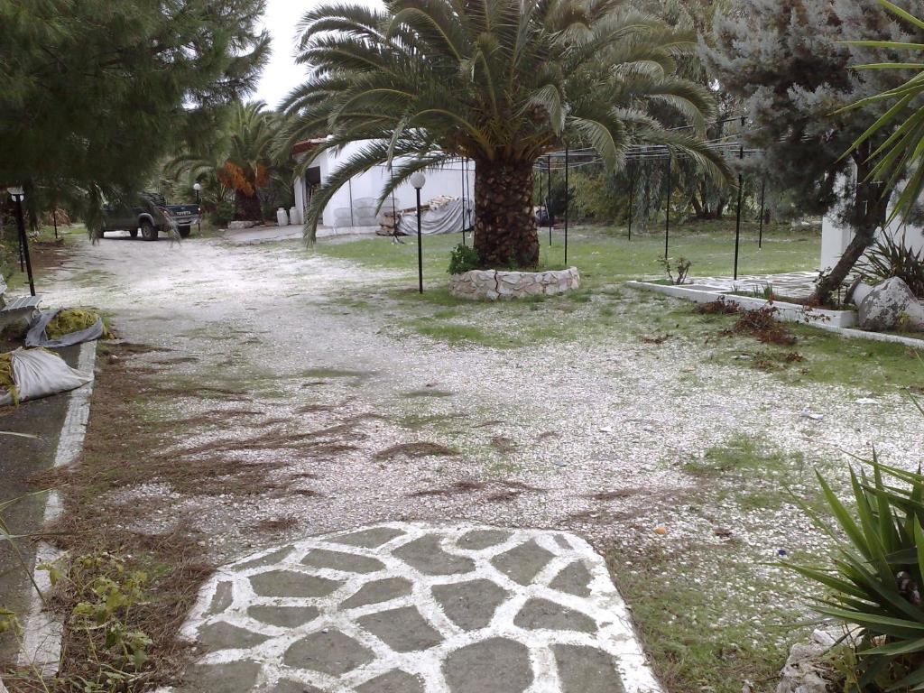 Villa Pouloudia Vatera Exterior photo